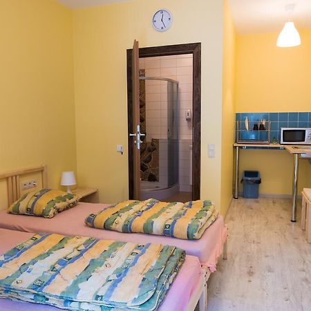 Fortuna Hostel Vilnius Exterior photo